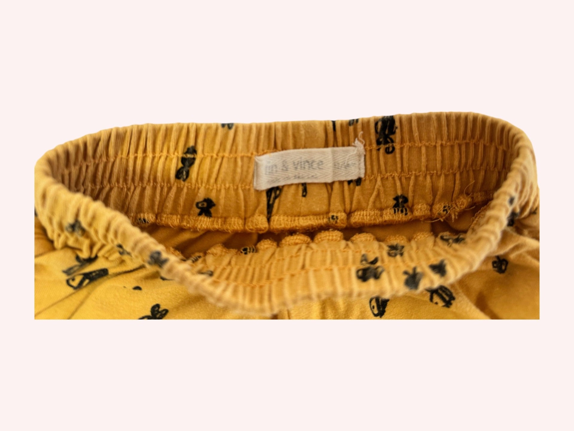 Fin & Vince Shorts Yellow