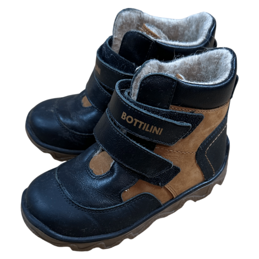 BOTTILINI Boots Black and Brown