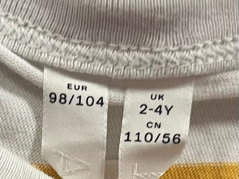 Arket T-Shirt Yellow and White