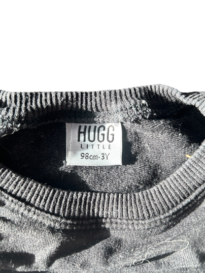 hugg Sweatshirt Black, white, and pink